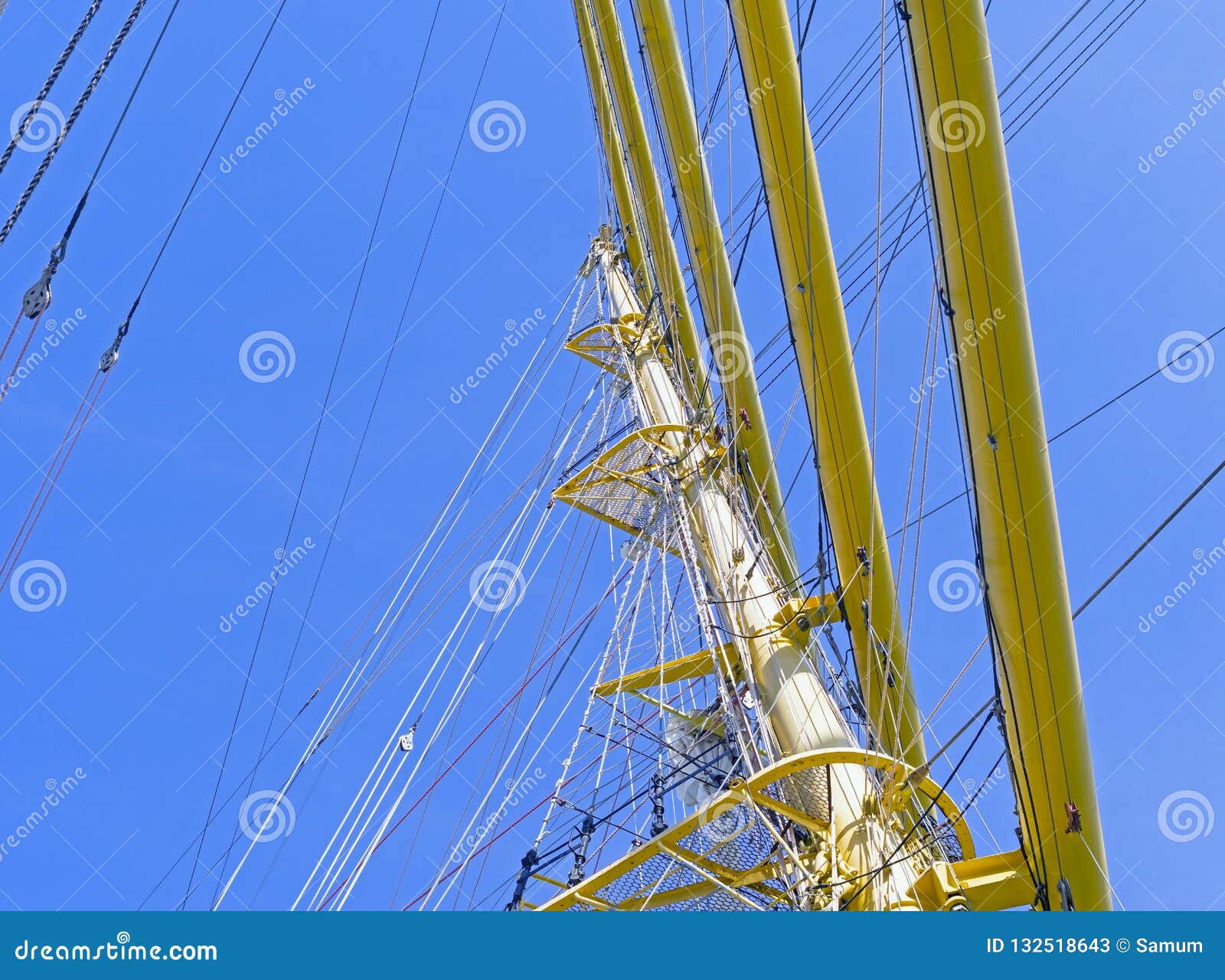 The Sailboat mast stock image. Image of deck, sailing 132518643