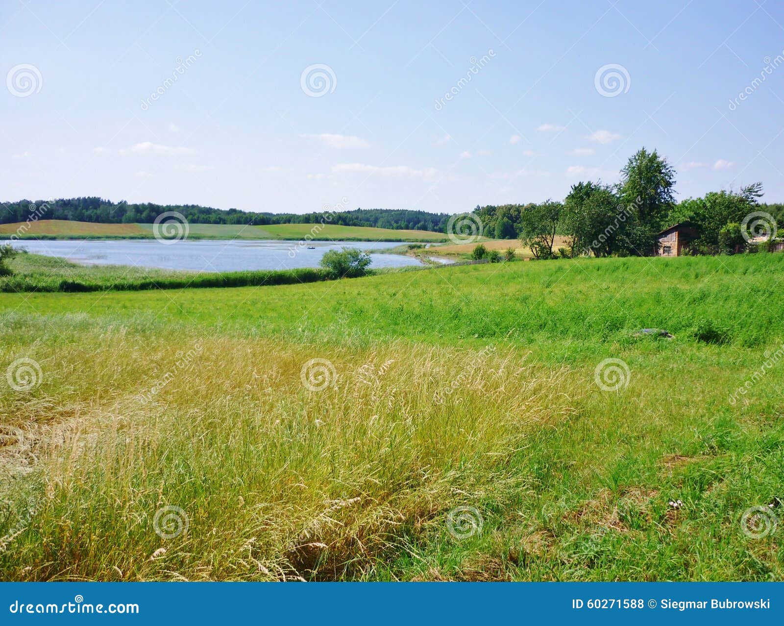 Masurianmeer. Dit beeld werd genomen in Polen in het masuriagebied het toont één van de vele mazury meren