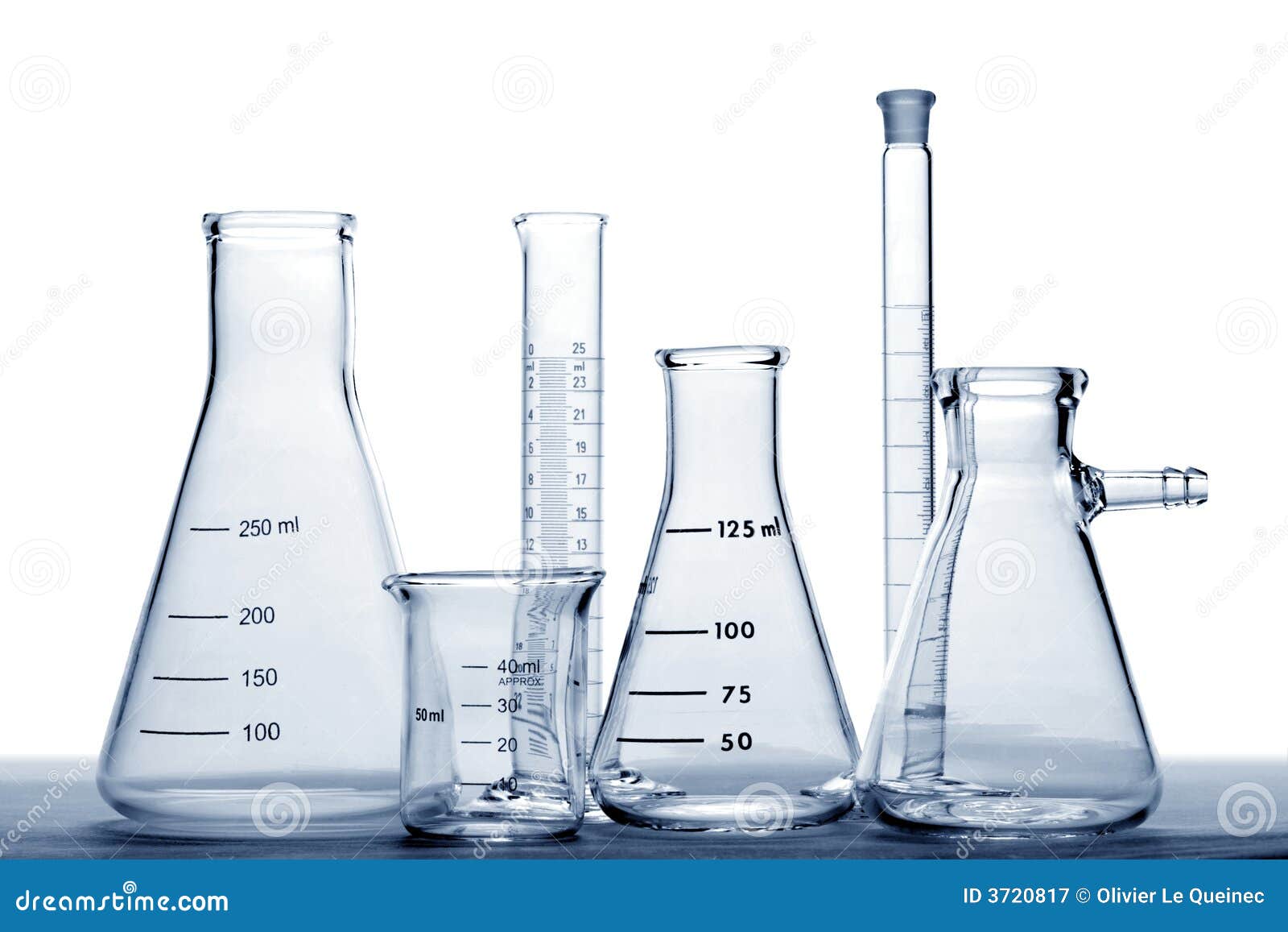 Matériel En Verre Dans Le Laboratoire De Recherches De La Science