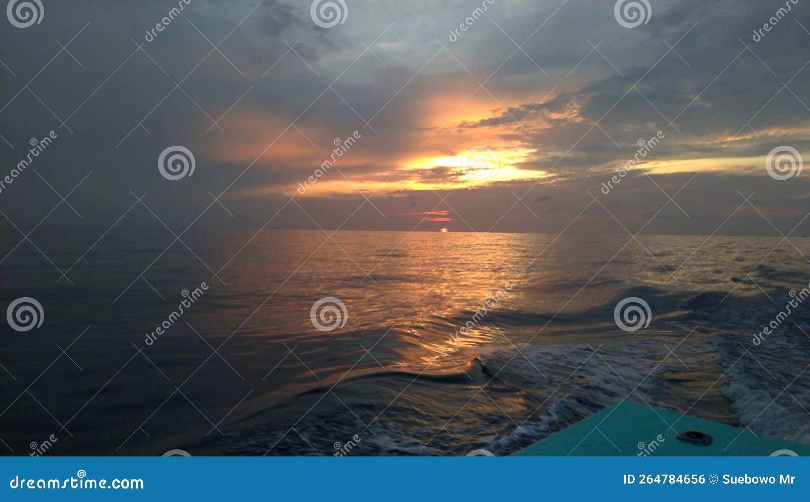 matahari pagi from boat