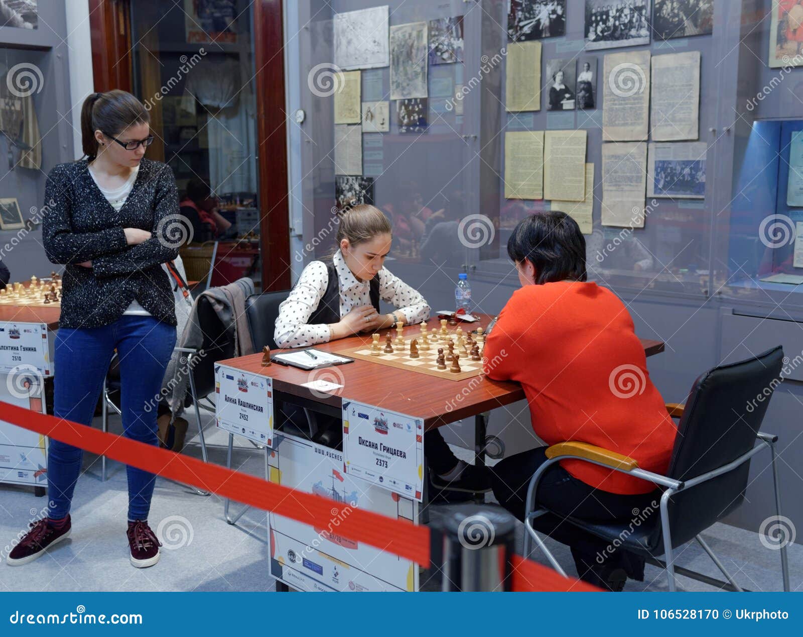 Alina Kashlinskaya Nos Super-finais Do Campeonato Da Xadrez Do Russo Imagem  de Stock Editorial - Imagem de jogo, povos: 106527999