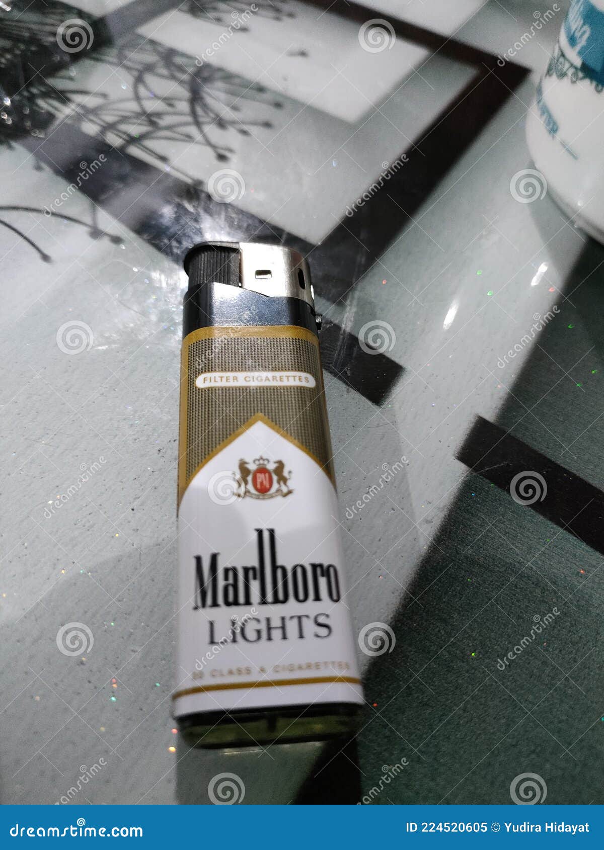 Matches Cigarettes editorial image. Image of cigarettes 224520605