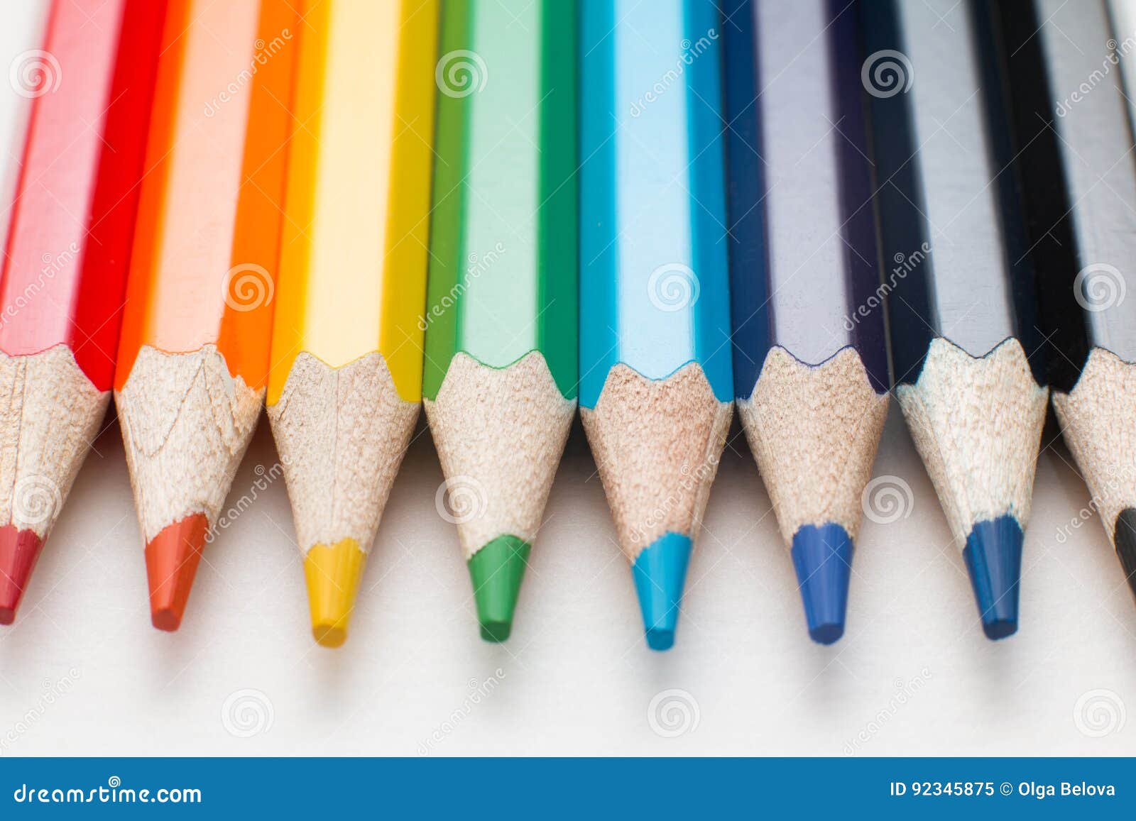 Matite Di Colore Del ` S Dei Bambini Per Disegnare Immagine Stock -  Immagine di creativo, giallo: 92345875