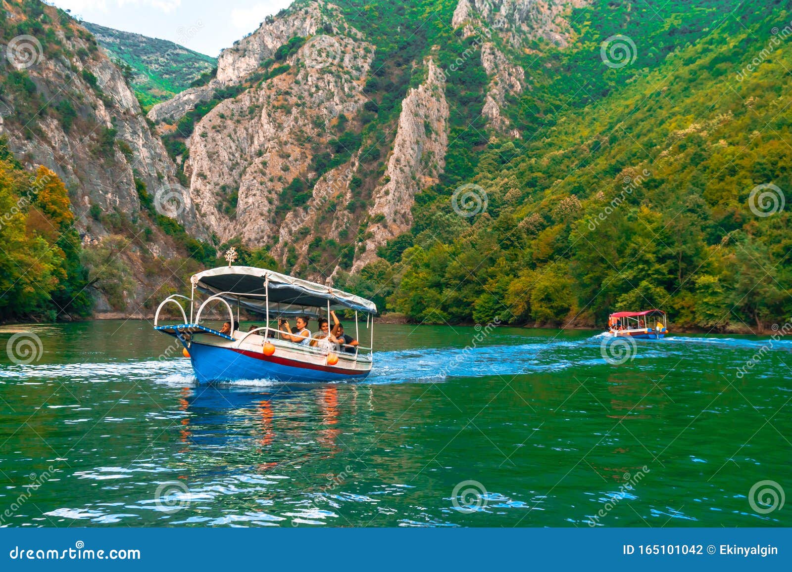 lake matka boat tour