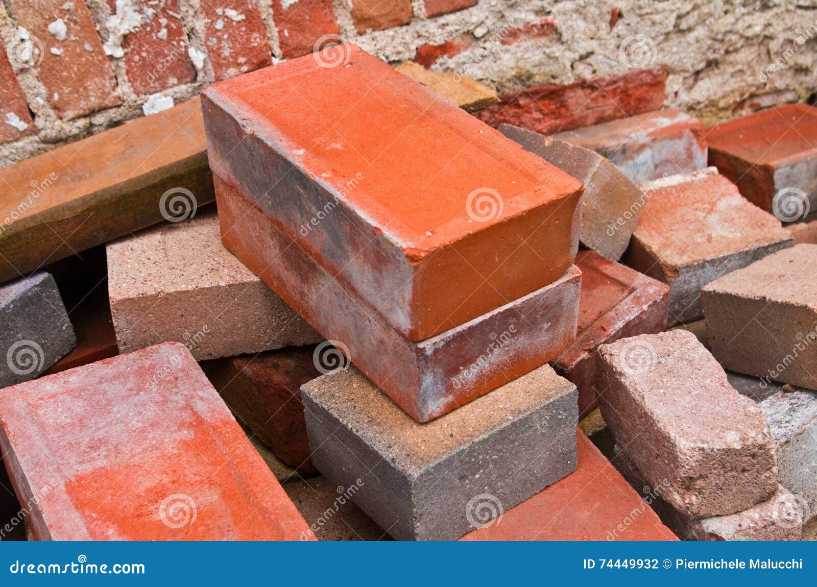 Mattoni Del Mattone Differente Di Colore E Di Genere Fotografia Stock Immagine Di Grigio Distruzione 74449932