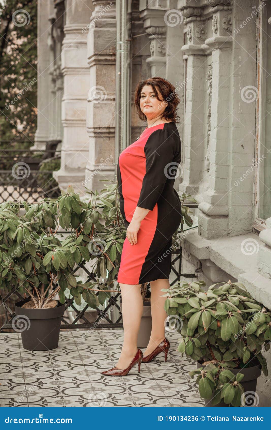 Chubby Mature Plus Size Lady, Lifestyle Stock Photo - Image of life,  european: 190134236