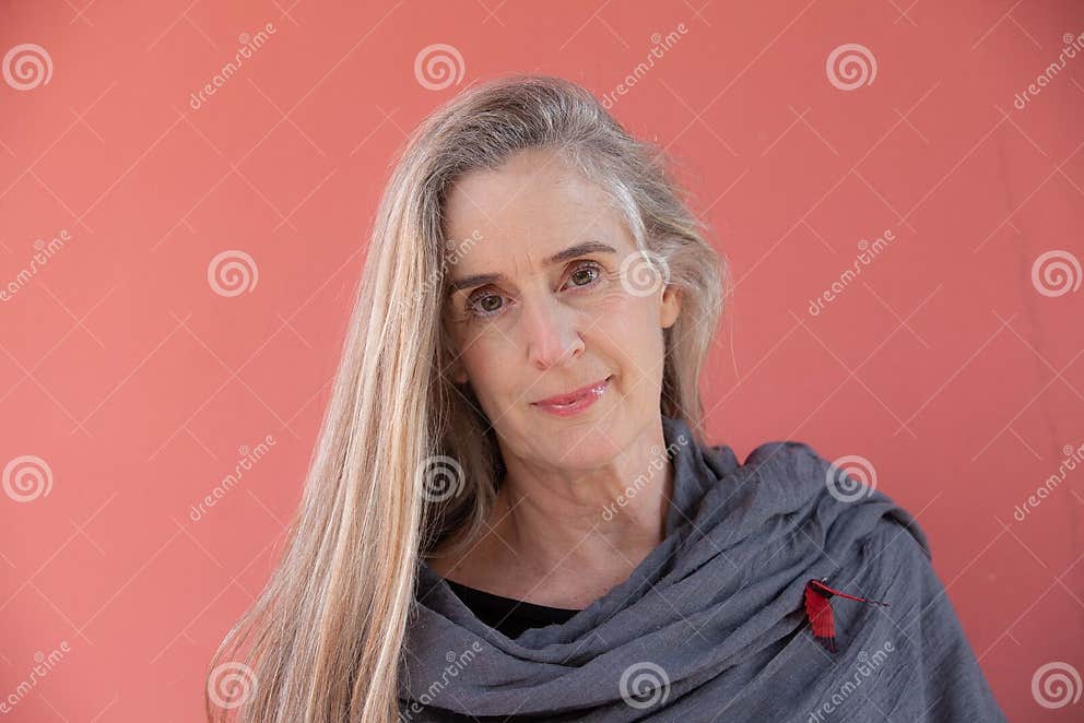 1. Mature blonde with long hair - wide 1