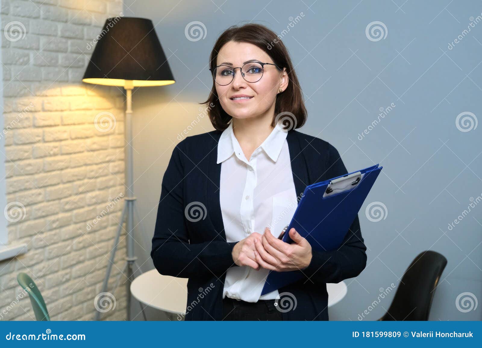 Mature Woman Psychologist Psychiatrist Social Worker With Clipboard