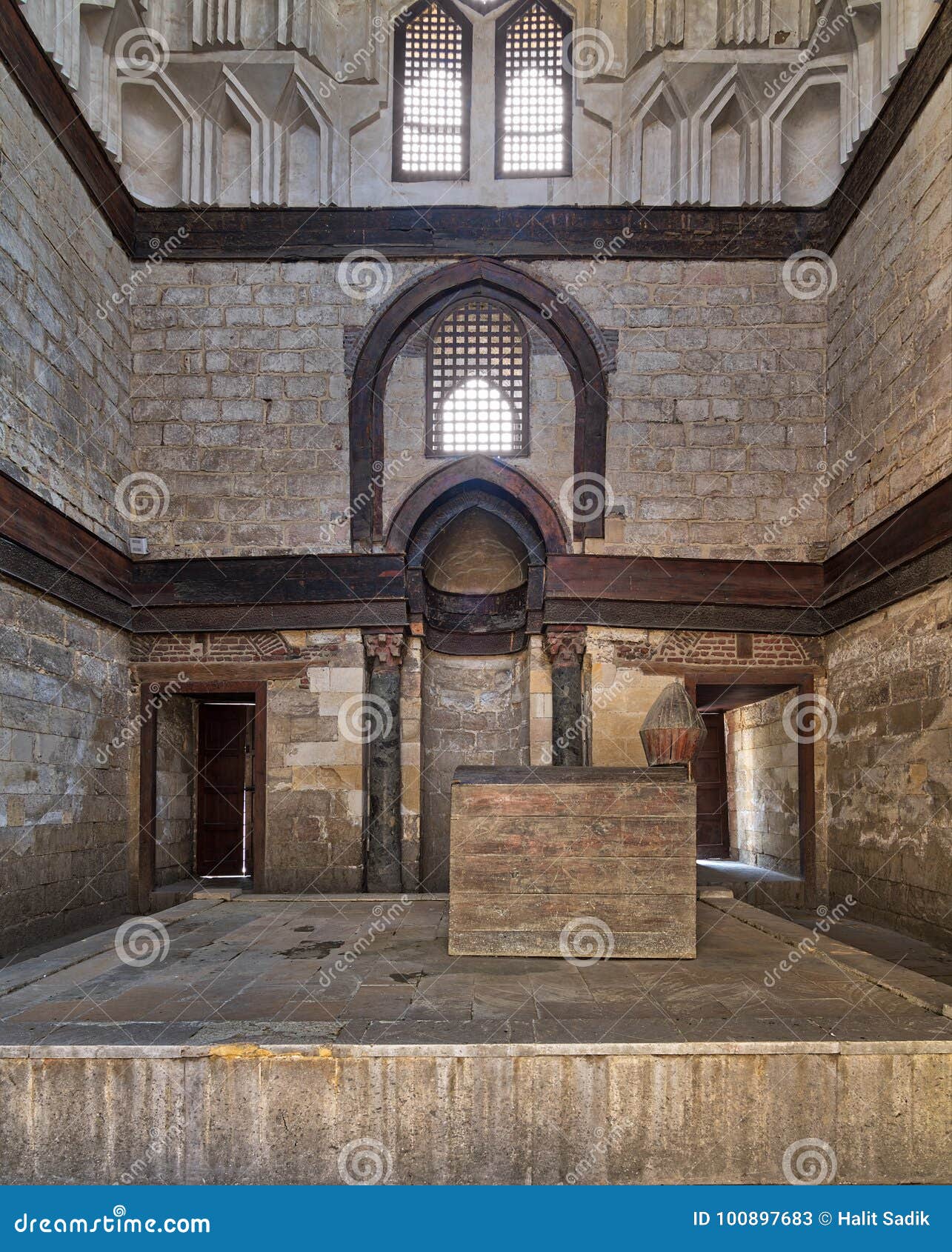 mausoleum of al-nasir muhammad ibn qalawun, al muizz street, old cairo, egypt