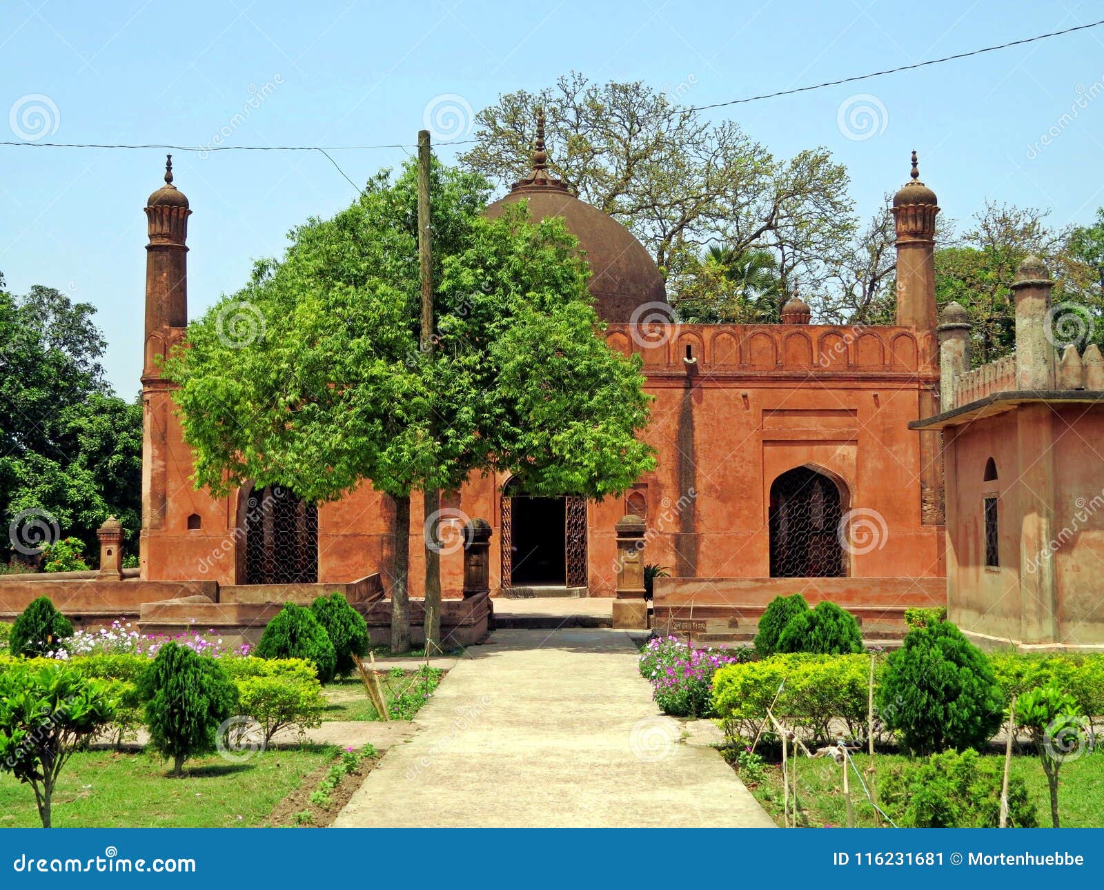 mausoleum of shah niamatullah, bangladesh