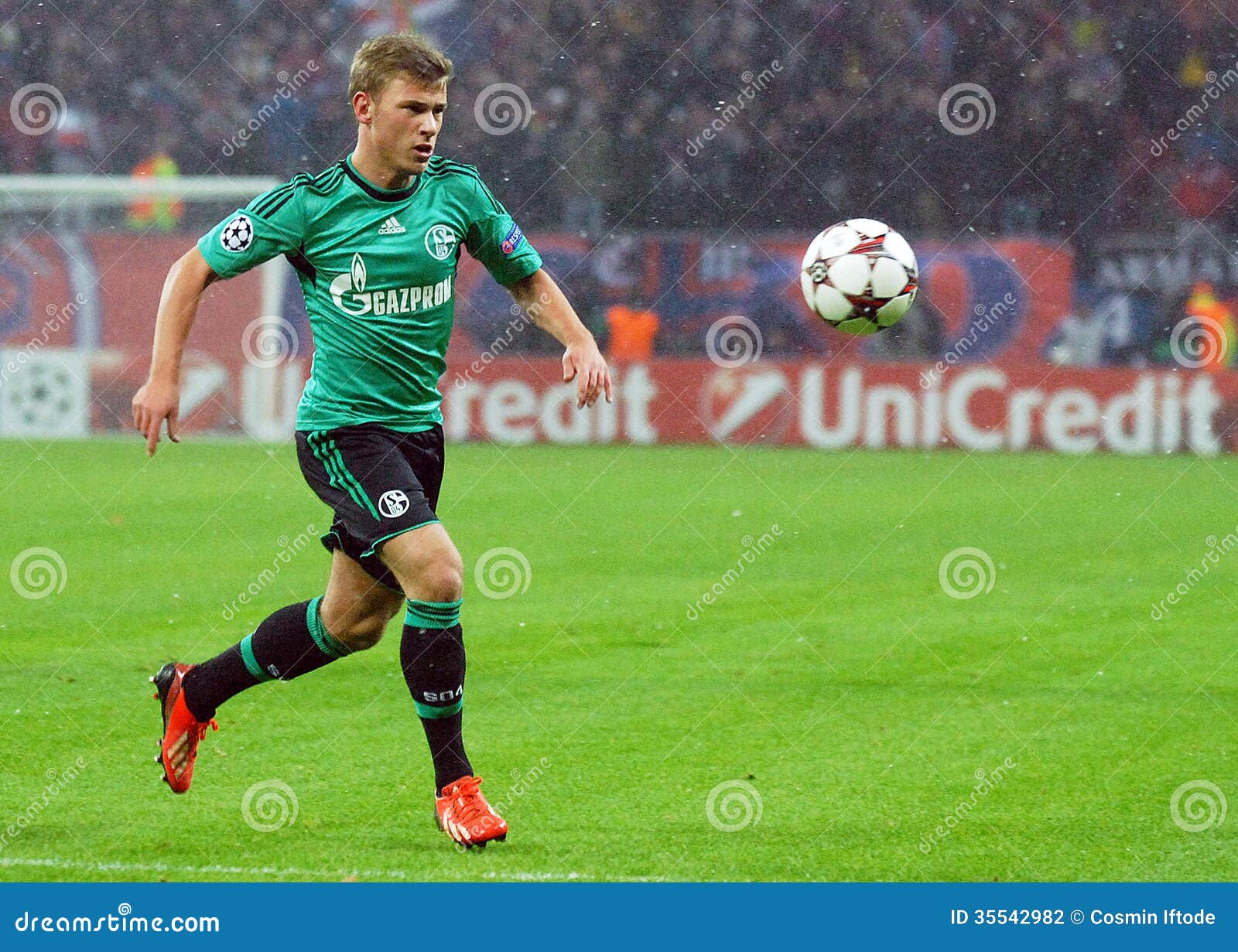 Max Meyer during UEFA Champions League Game Editorial Photography - Image  of europe, group: 35542982