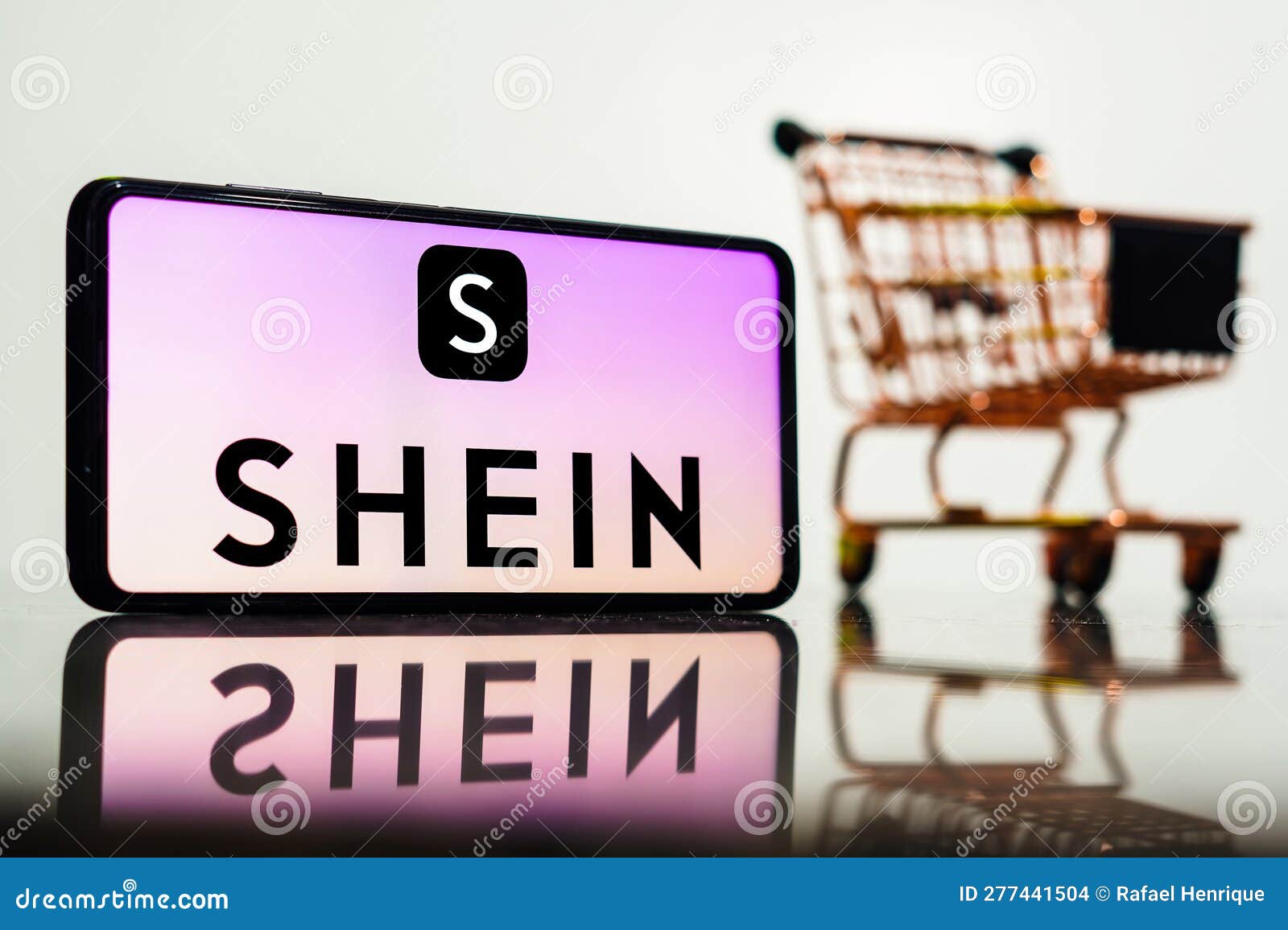 https://thumbs.dreamstime.com/z/may-brazil-photo-illustration-shein-logo-seen-displayed-smartphone-along-shopping-cart-277441504.jpg