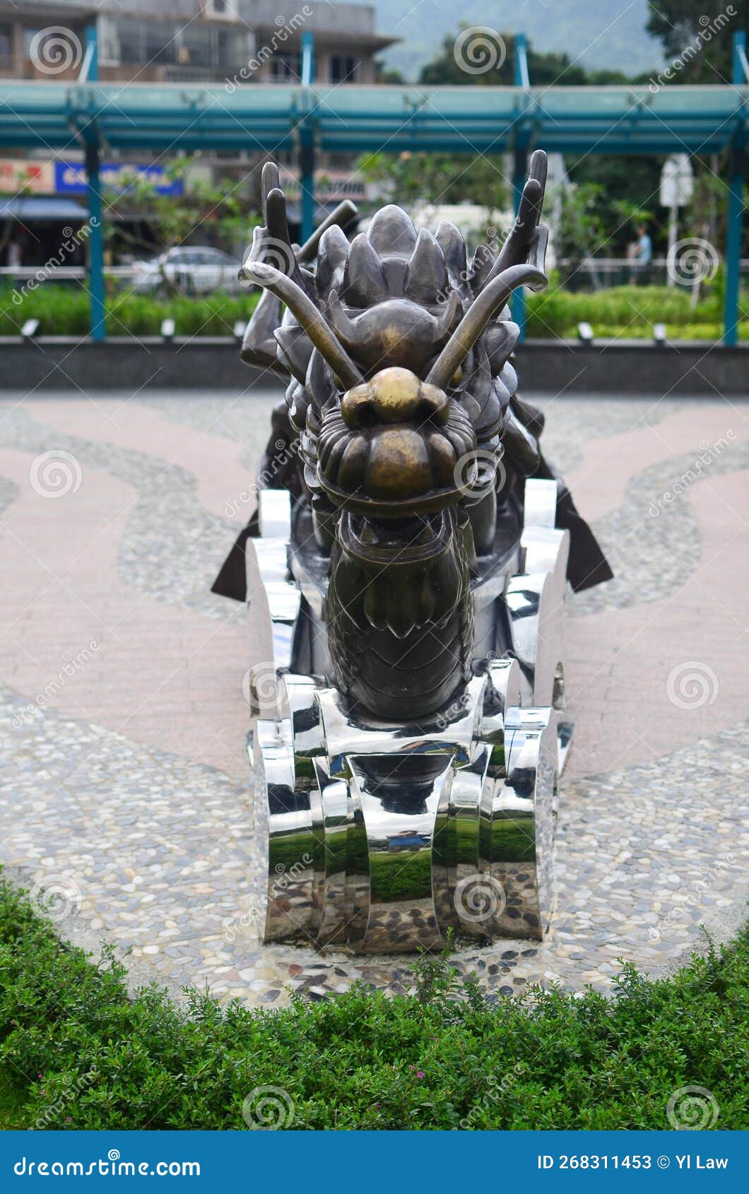 19 May 2013 Front of the Traditional Dragon Boat Head Editorial Stock