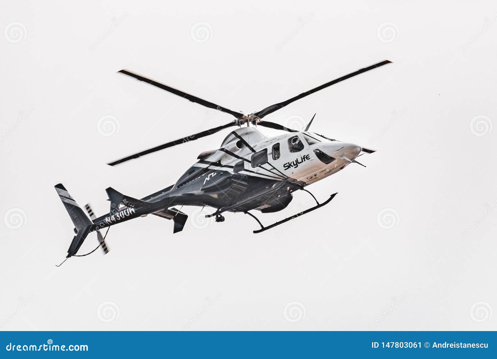 May 9, 2019 Palo Alto / CA / USA - Skylife Air Ambulance Making an