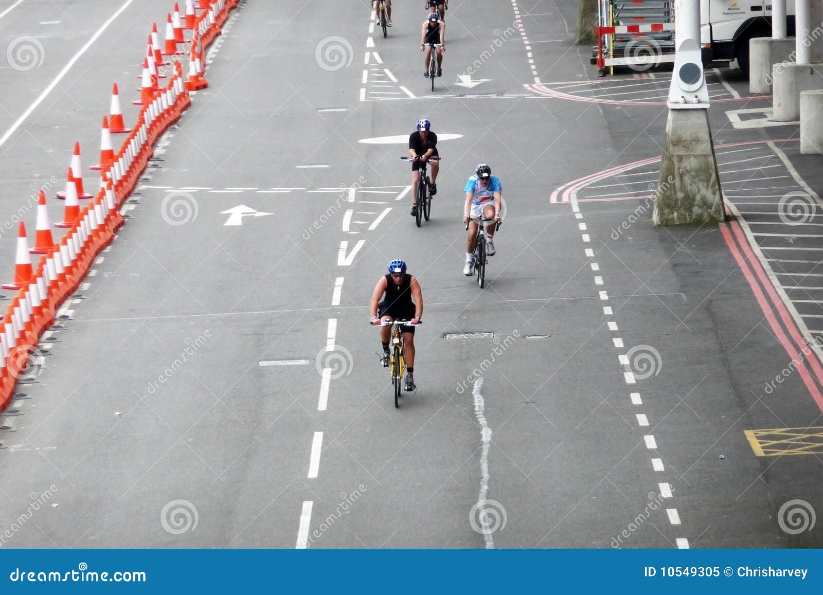 Mazda London Triathlon editorial image. Image of active 10549305