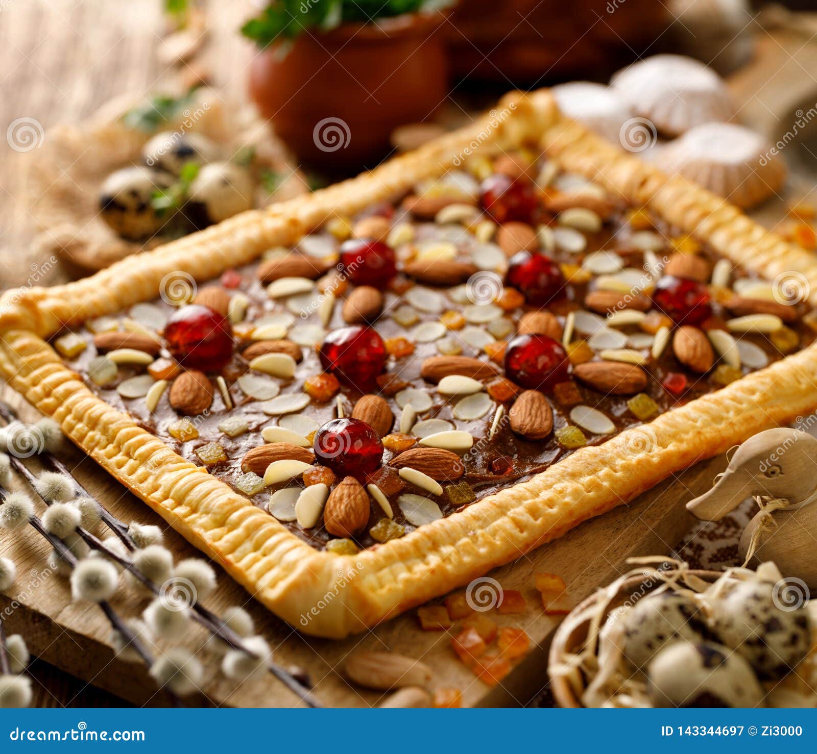 Mazurek-Geb?ck, Traditioneller Polnischer Ostern-Kuchen Machte Vom ...