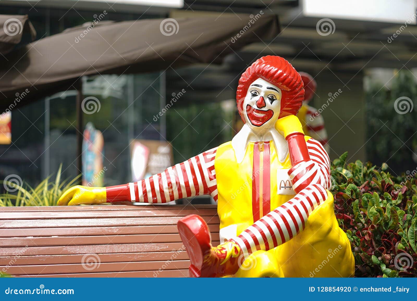 Mcdonald ronald Ronald McDonald