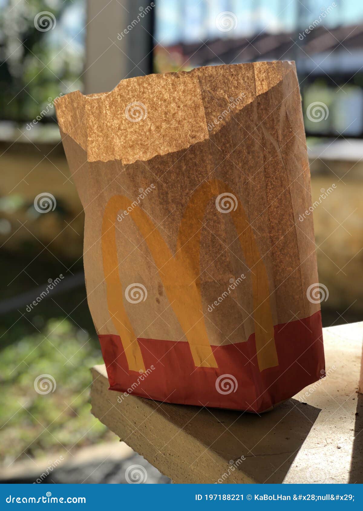 a mcdonalds take away paper bag