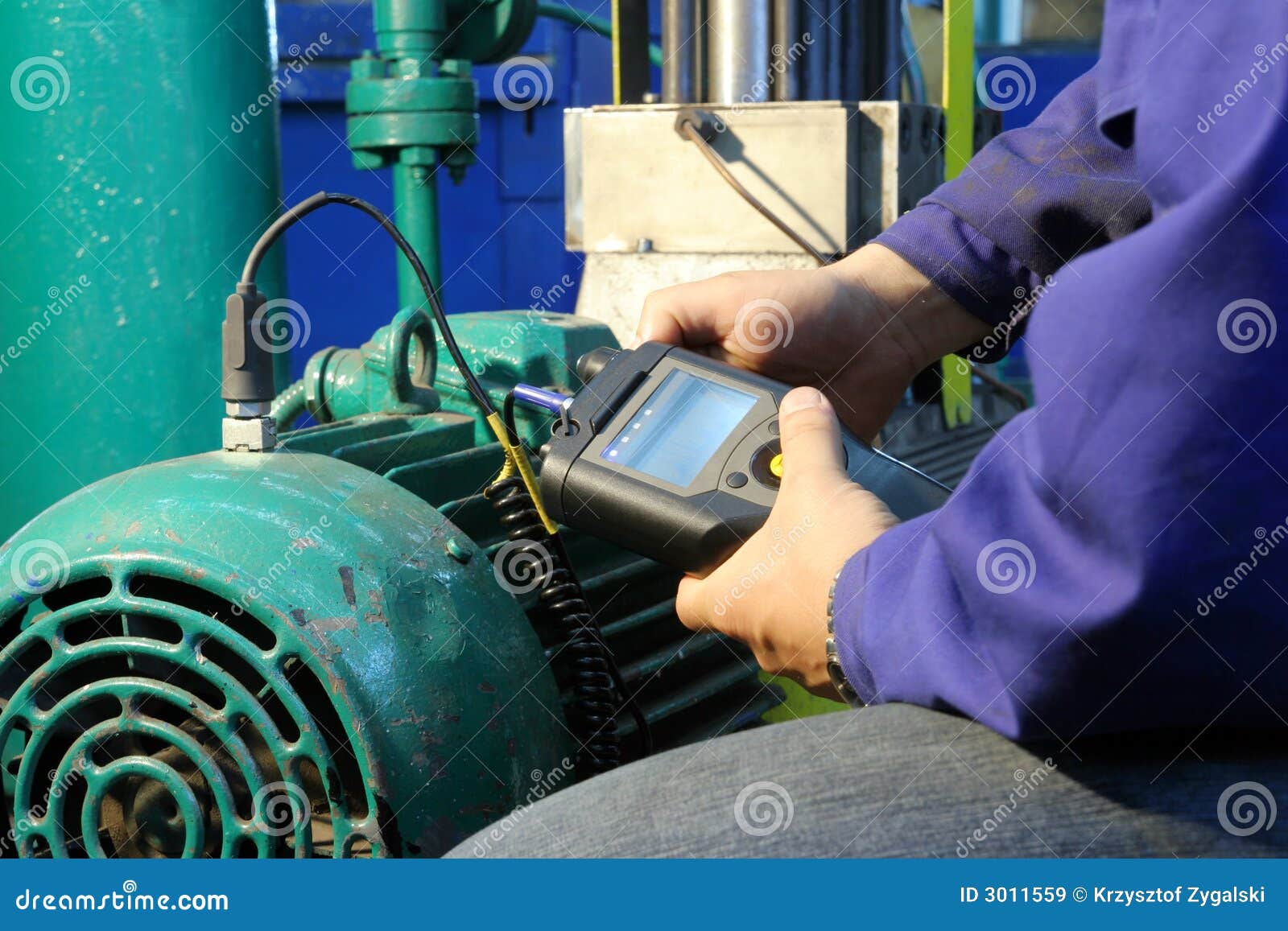 measurement engine vibration