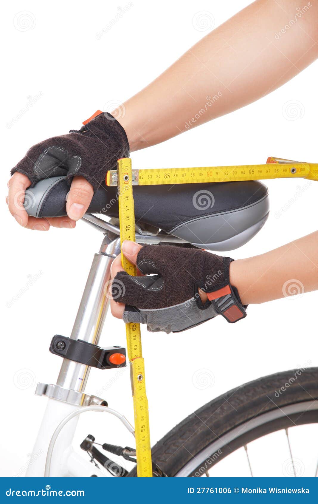 measuring bike saddle width