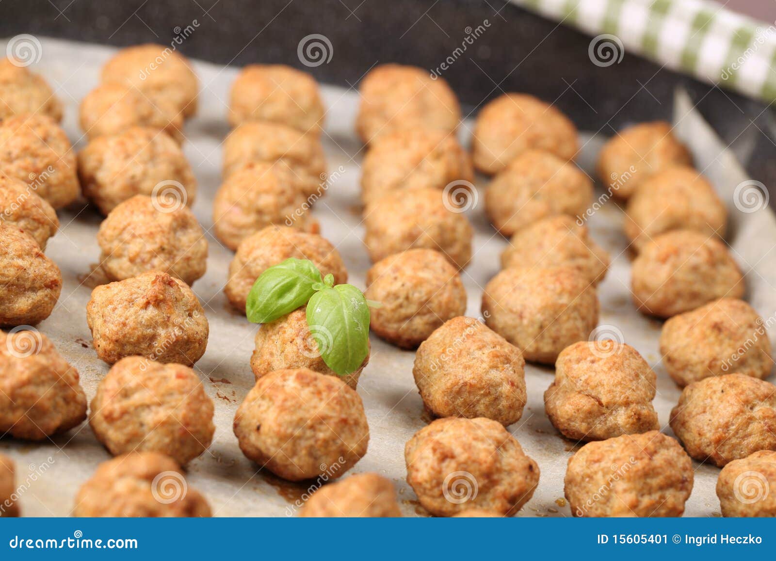 Meatballs on baking sheet stock image. Image of meatball 15605401