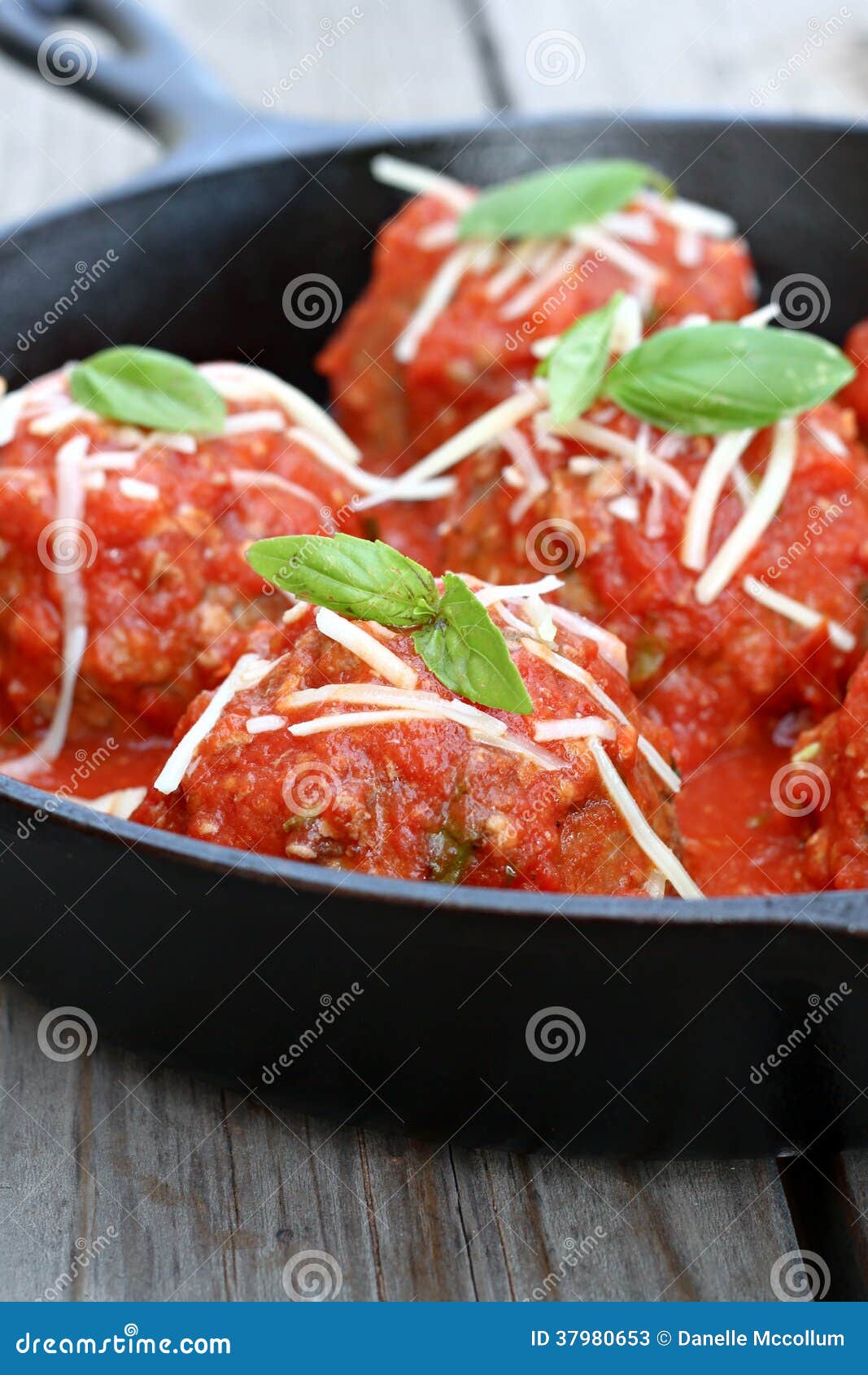 Meatballs in Marinara Sauce Stock Image Image of cooking, basil 37980653