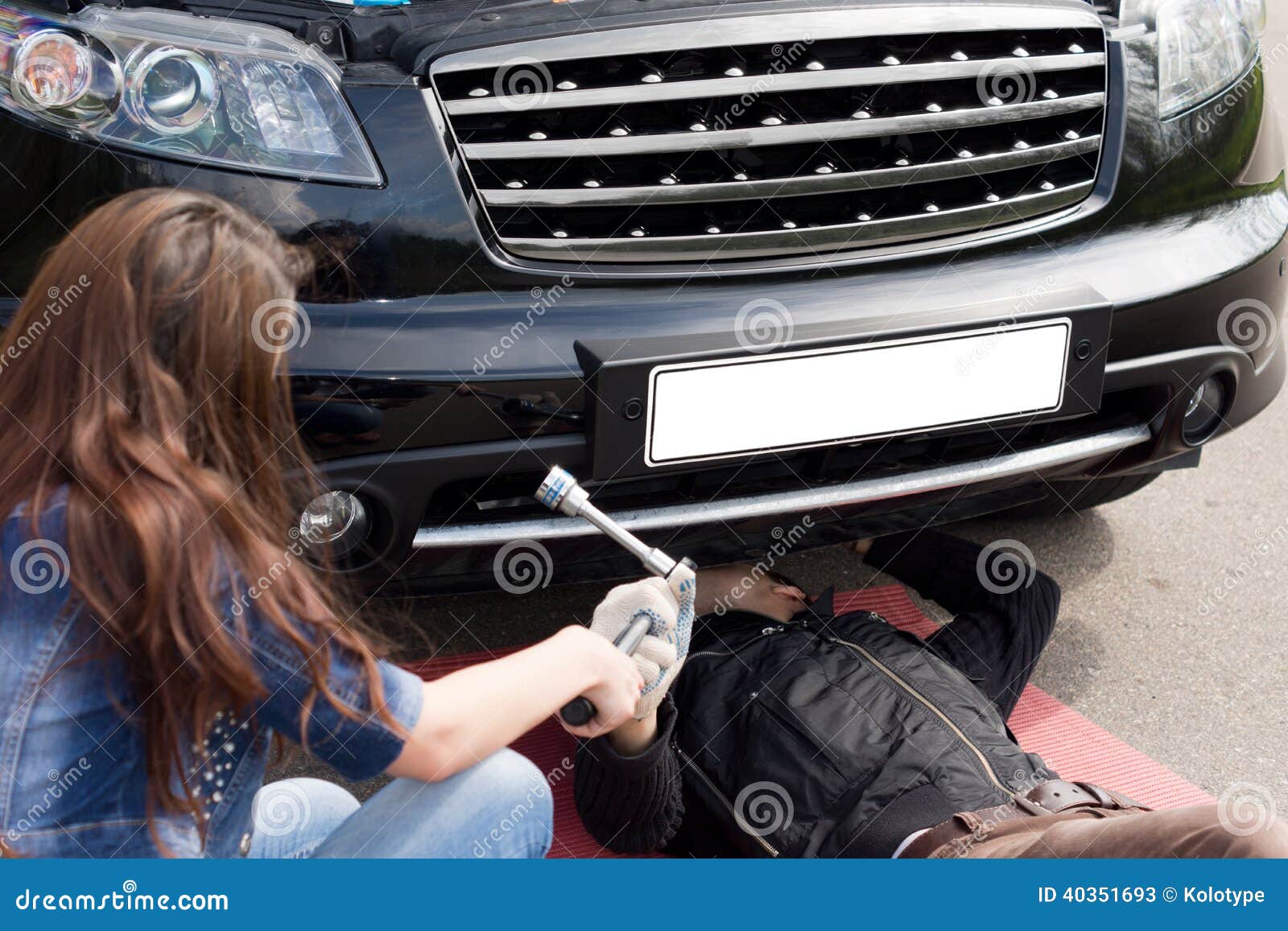 Mechanic Working on a Roadside Breakdown Stock Image Image of problem