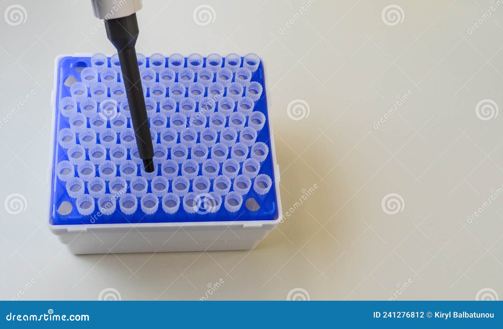 Mechanical Dispenser for Setting Test Tubes. Dispenser with Multiple