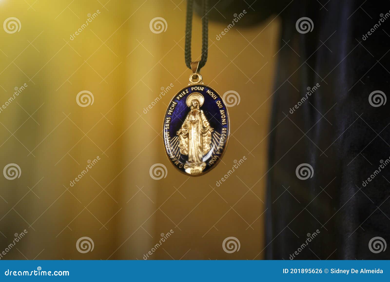 medal of our lady of graces