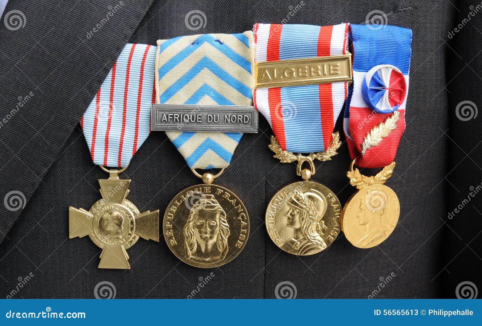 Medallas militares imagen de archivo. Imagen de medalla - 56565613