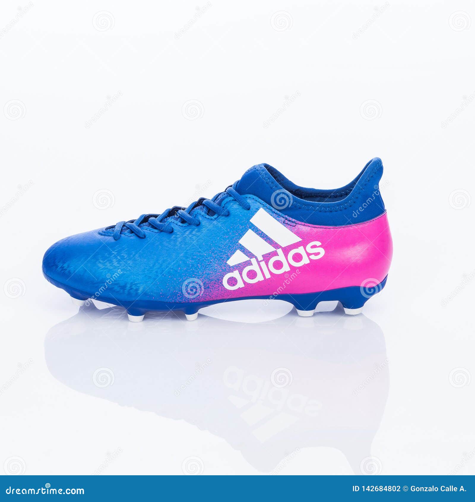 adidas soccer shoes 2019