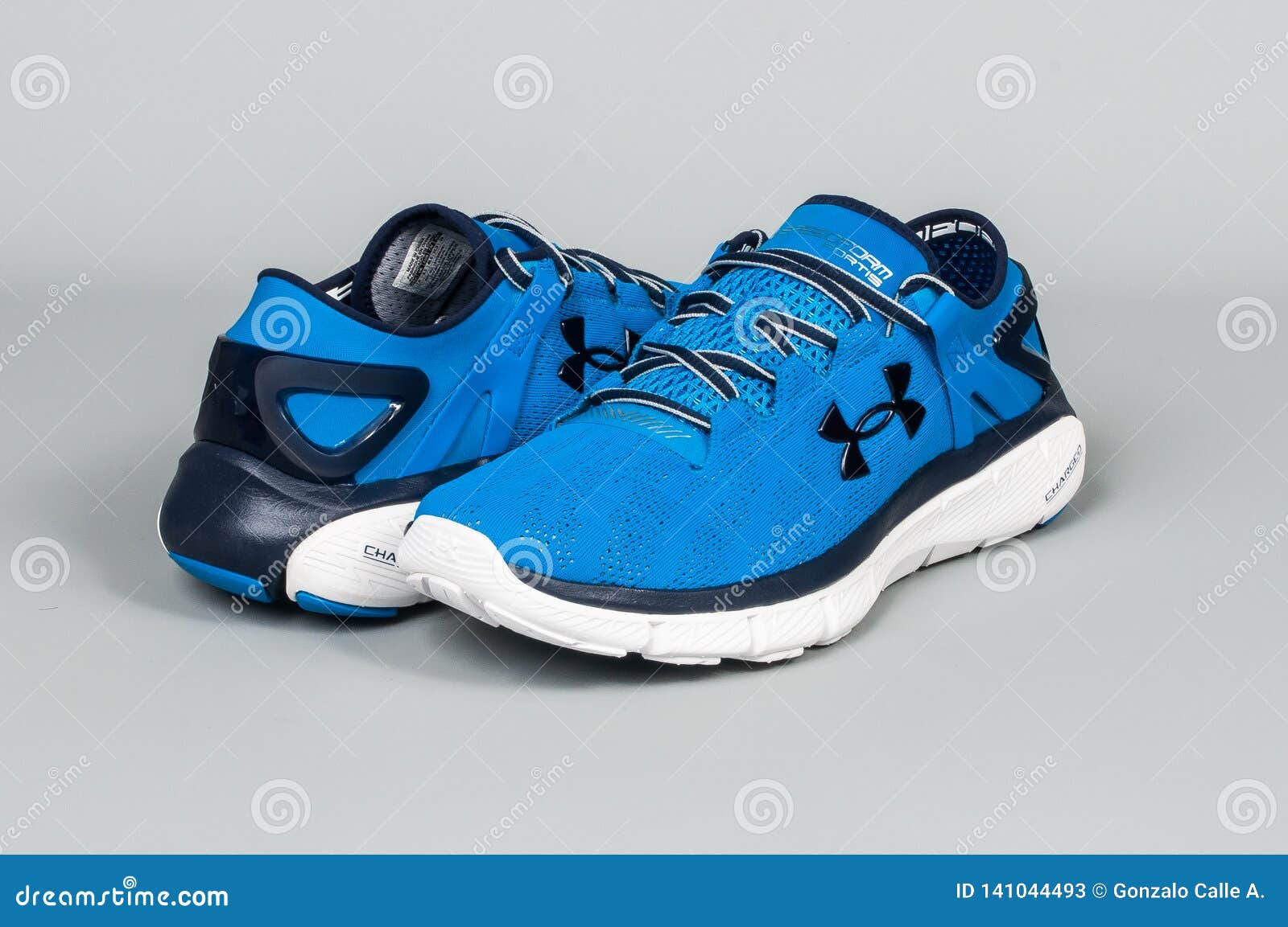 Restricción Trascender muy agradable Medellin, Colombia- Marzo 01, 2019: UNDER ARMOUR Sports Shoes Editorial  Stock Photo - Image of activity, sports: 141044493