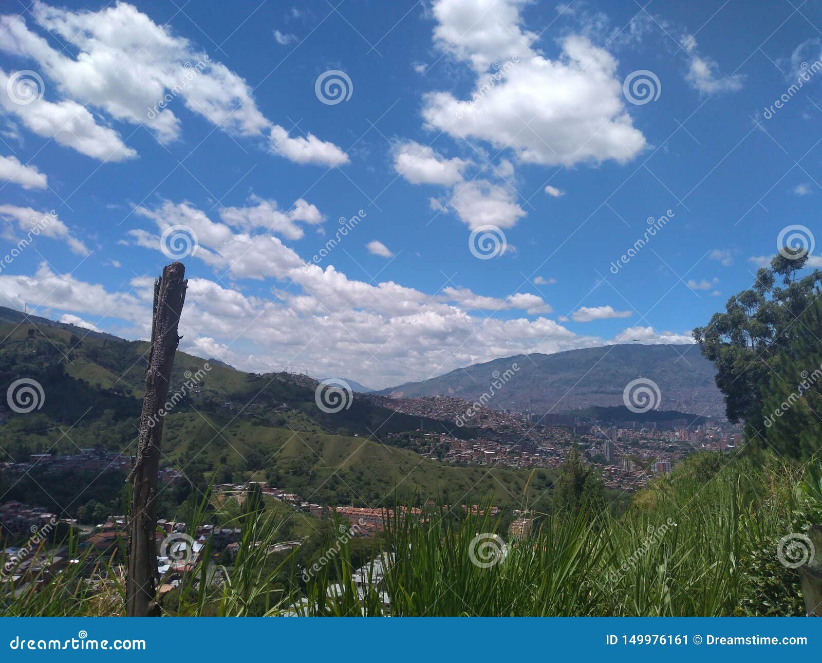 medellÃÂn naturaleza ciudad paisaje