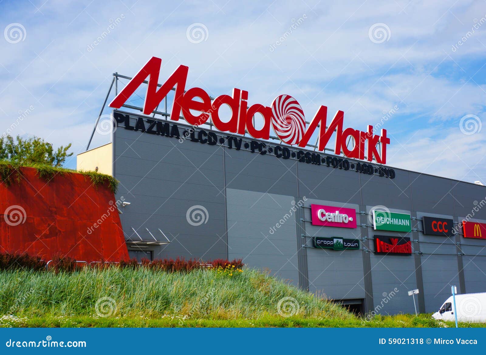 Media Markt, Shopping
