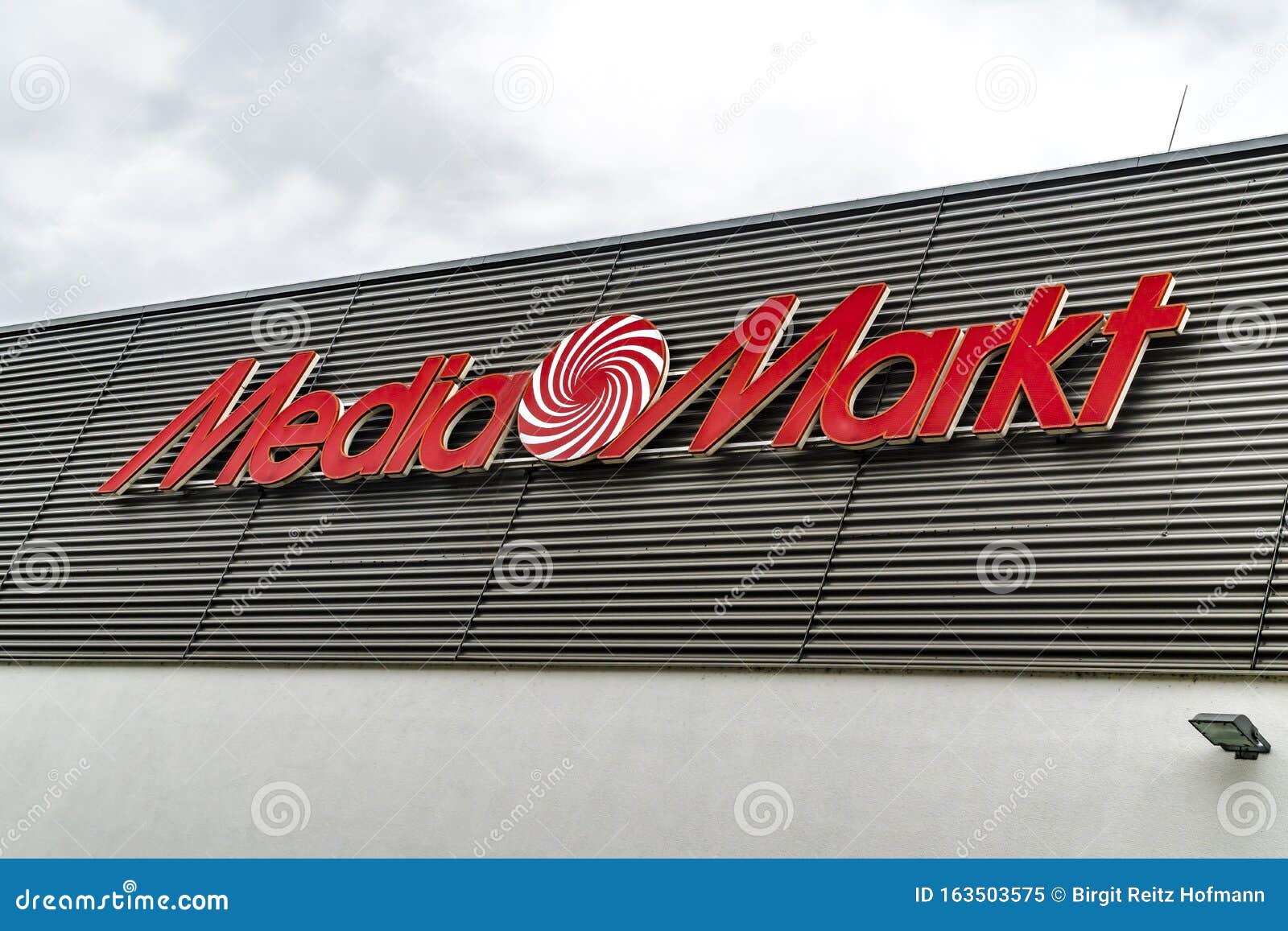 Media Markt Logo editorial image. Image of concept, company - 163503575