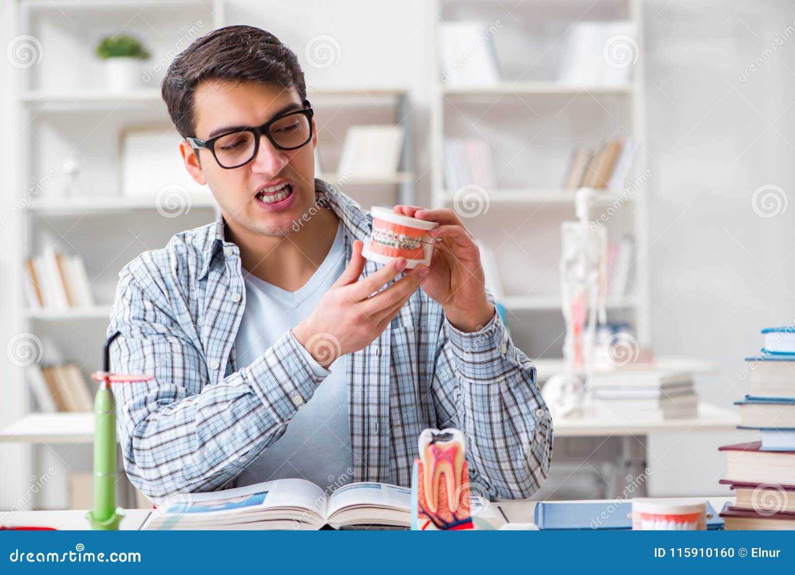 The Medical Student Learning Dentistry in Classroom Stock Photo - Image ...