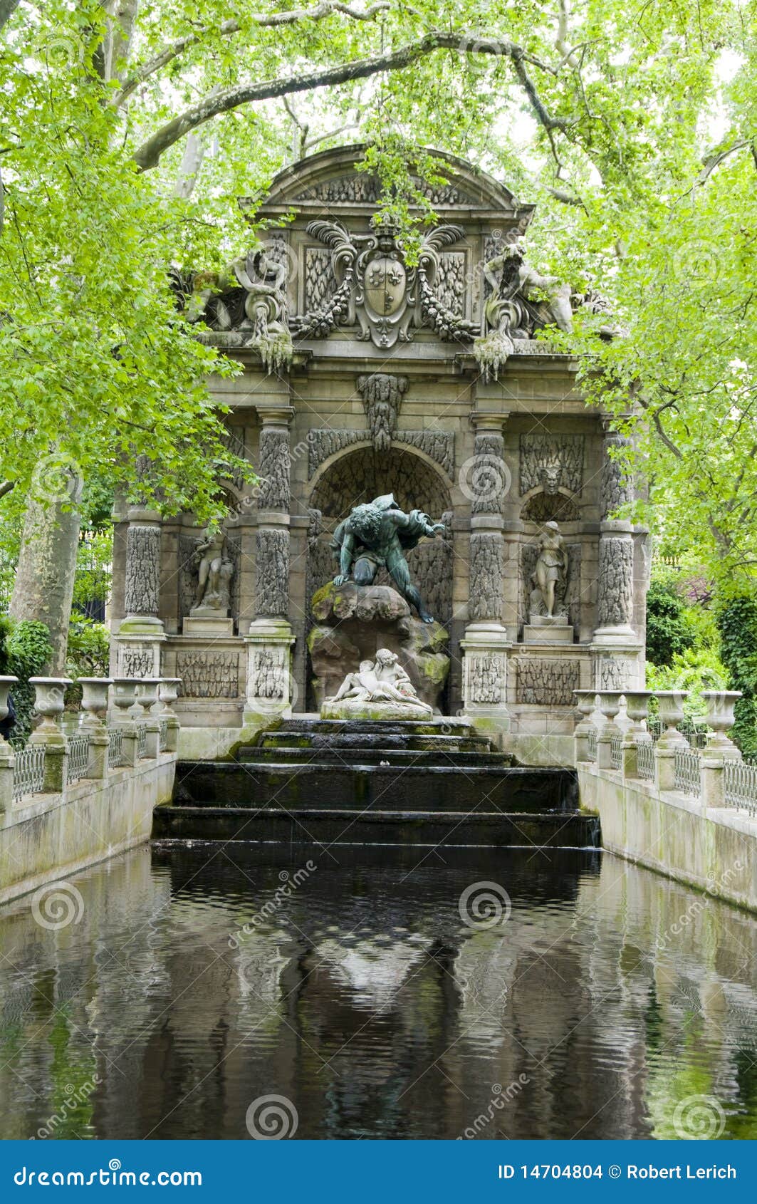 medici fountain luxembourg gardens paris