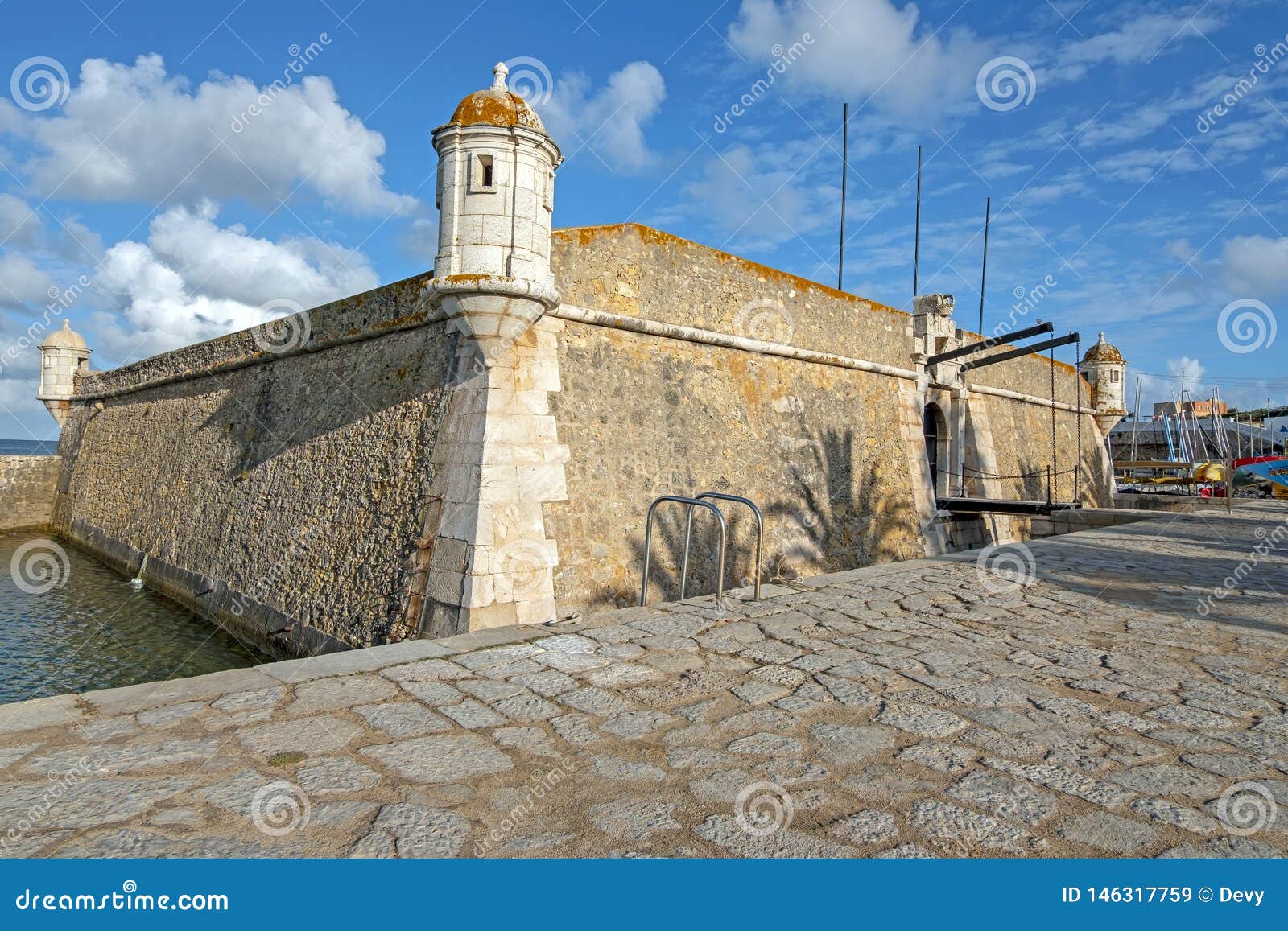 medieval forte de bandeira in lagos portugal