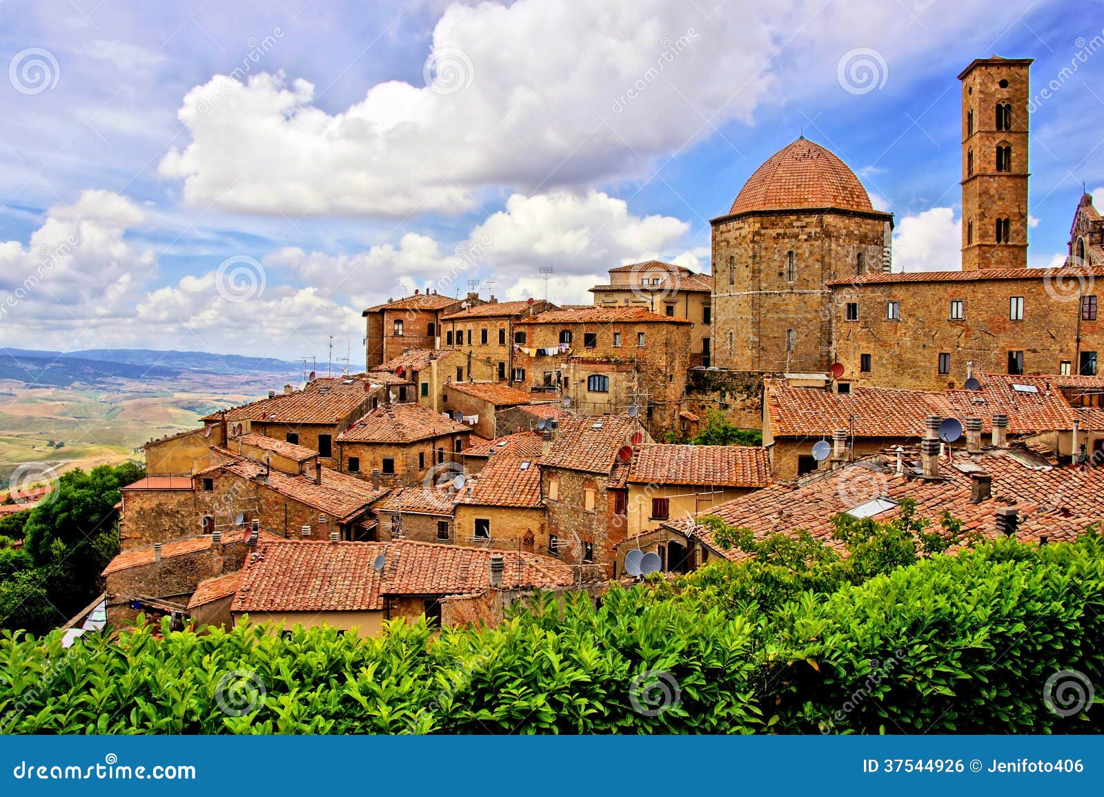 Medieval Italian hill town stock photo. Image of rustic 37544926