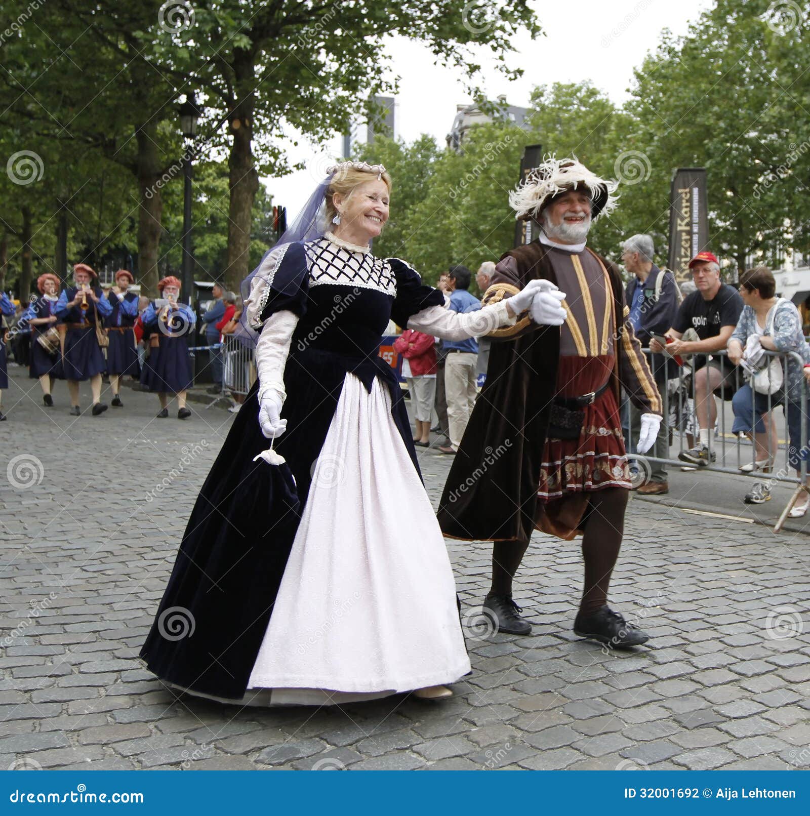 Medieval Pageant in Brussels Editorial Photography - Image of belgium ...