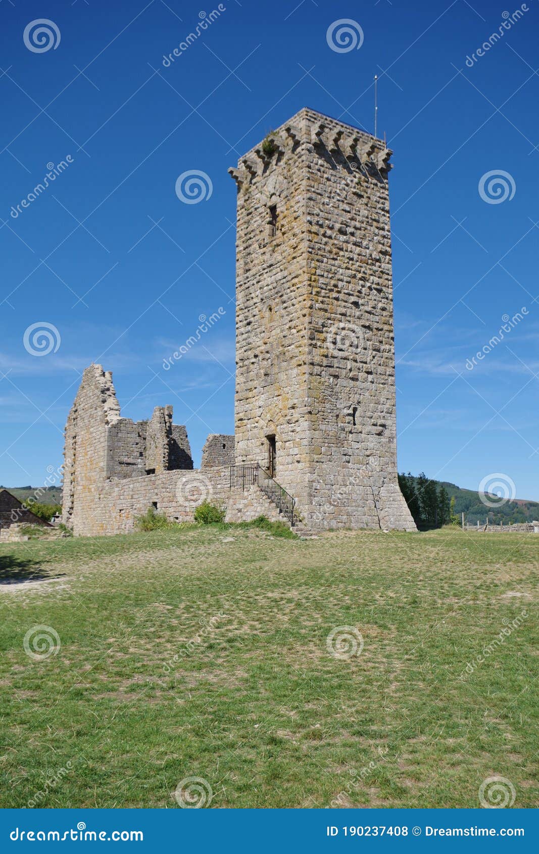 medieval tower in the cÃÂ©vÃÂ¨nnes garde de guÃÂ©rin france