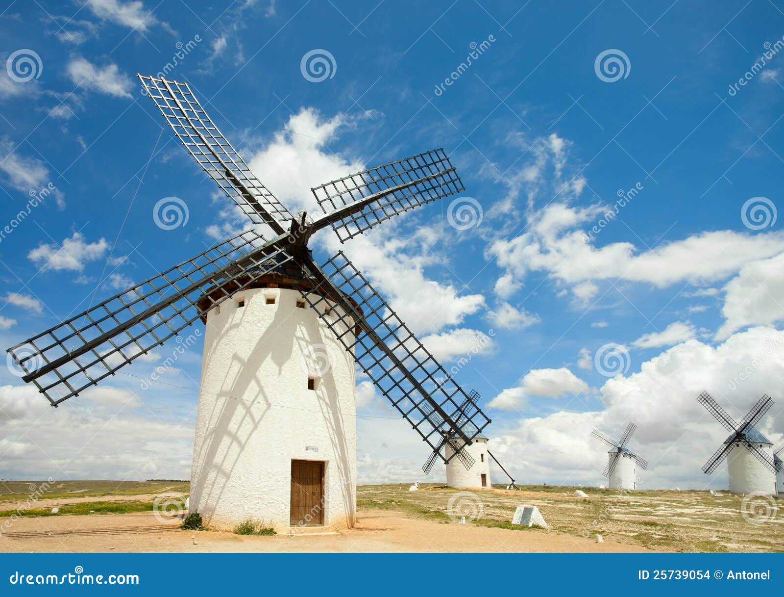 medieval windmills of campo de criptana