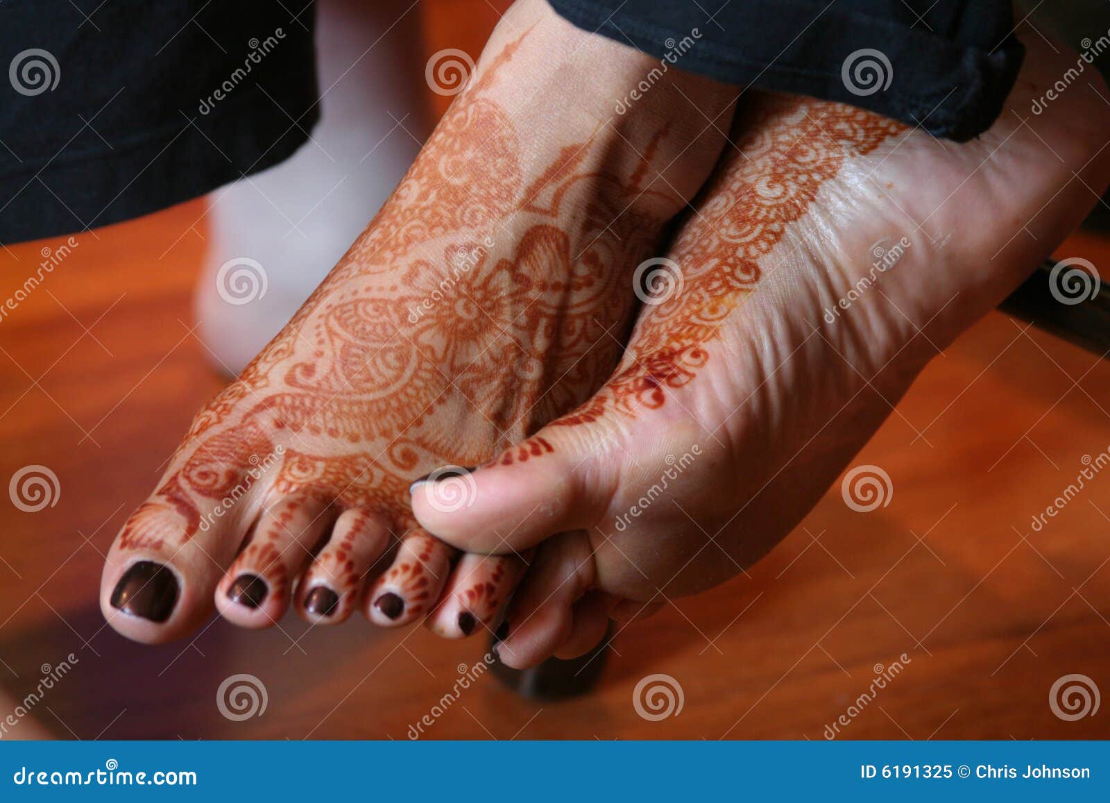 Muslim female feet