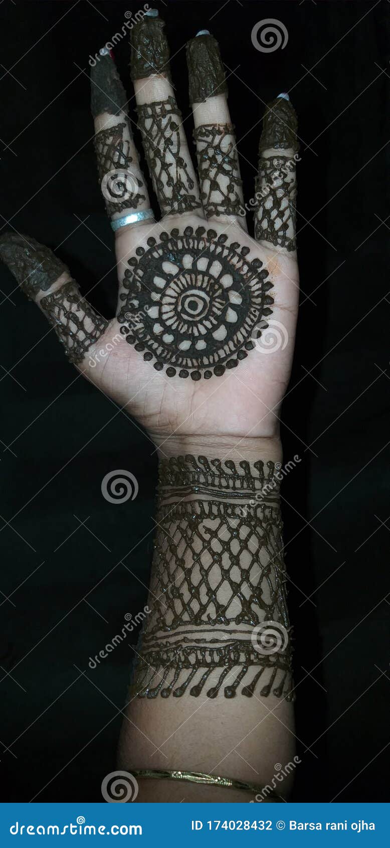 22 Floral Henna Patterns Inspired by Nature : Henna on Wrist & 1st Finger I  Take You | Wedding Readings | Wedding Ideas | Wedding Dresses | Wedding  Theme