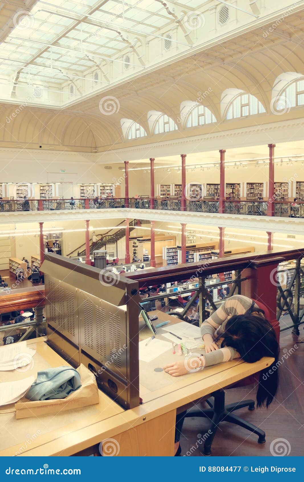 Melbourne City Library editorial photography. Image of reading 88084477