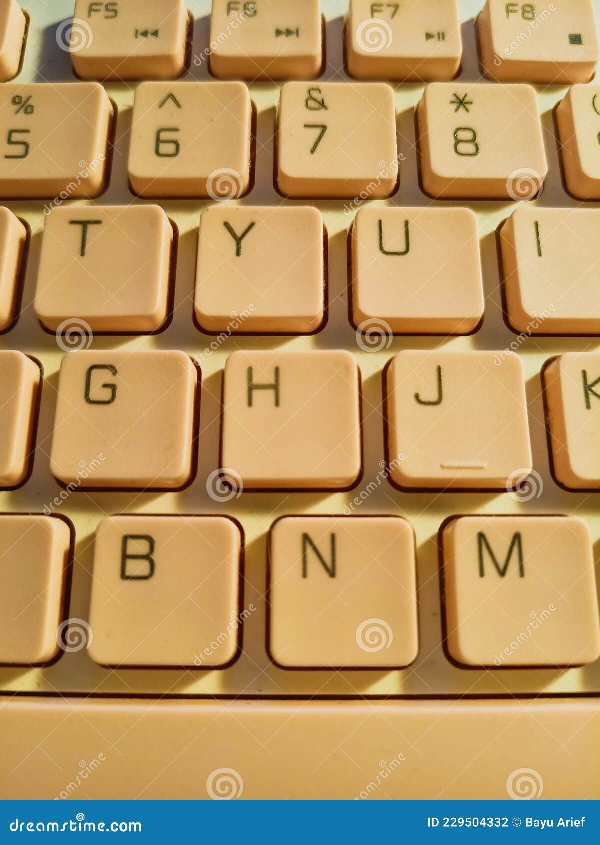 a membrane keyboard keycaps from mini so