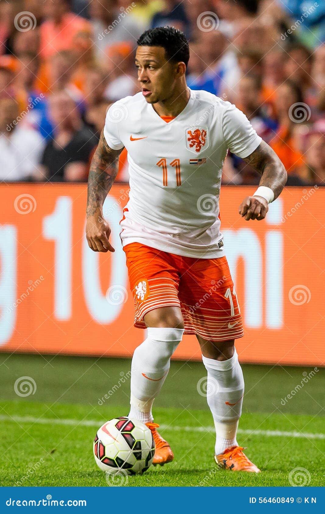 Memphis Depay In The Dutch Soccer Team Editorial Stock Image - Image of