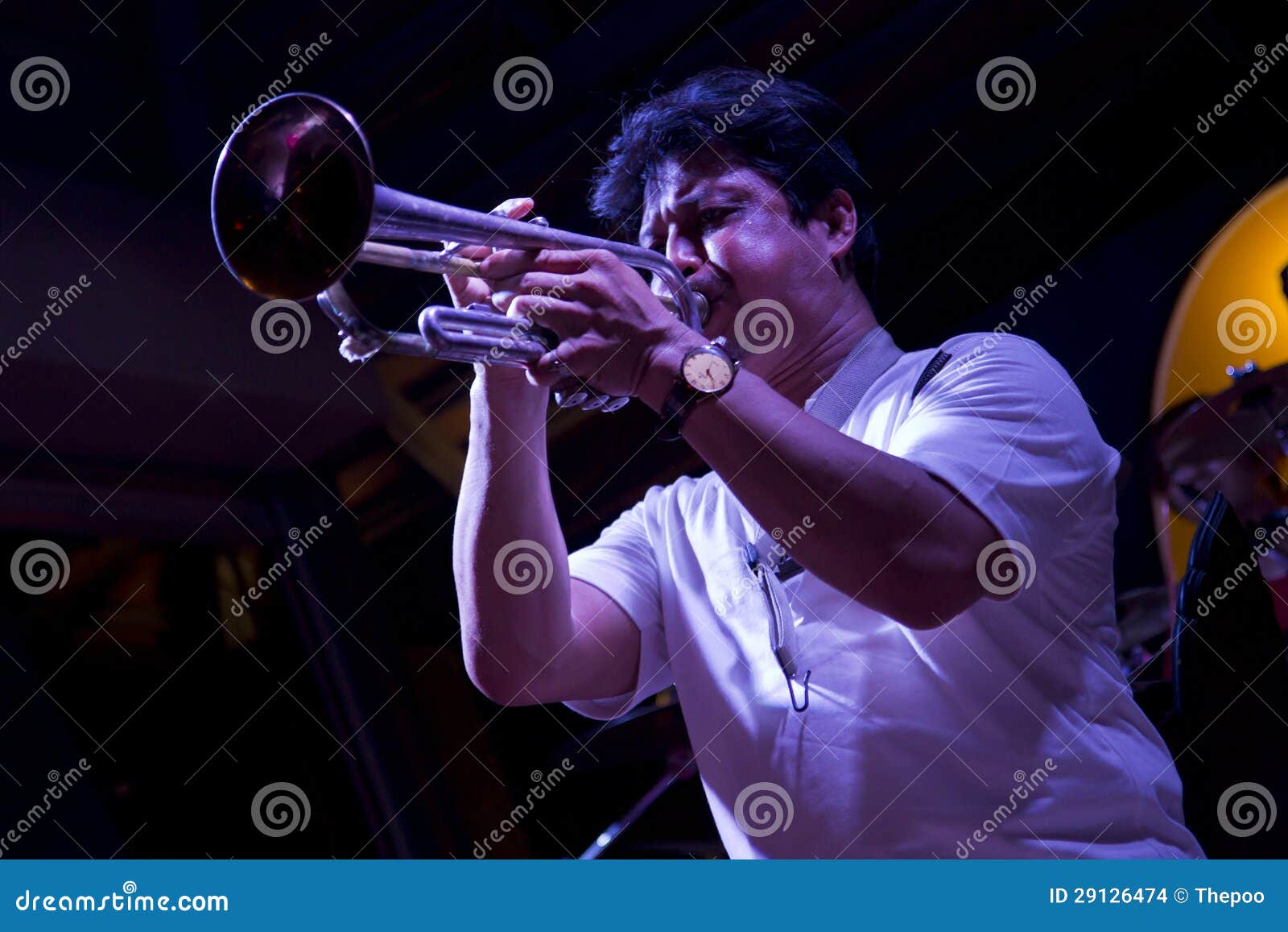 Men blowing trumpets. editorial stock image. Image of sound 29126474