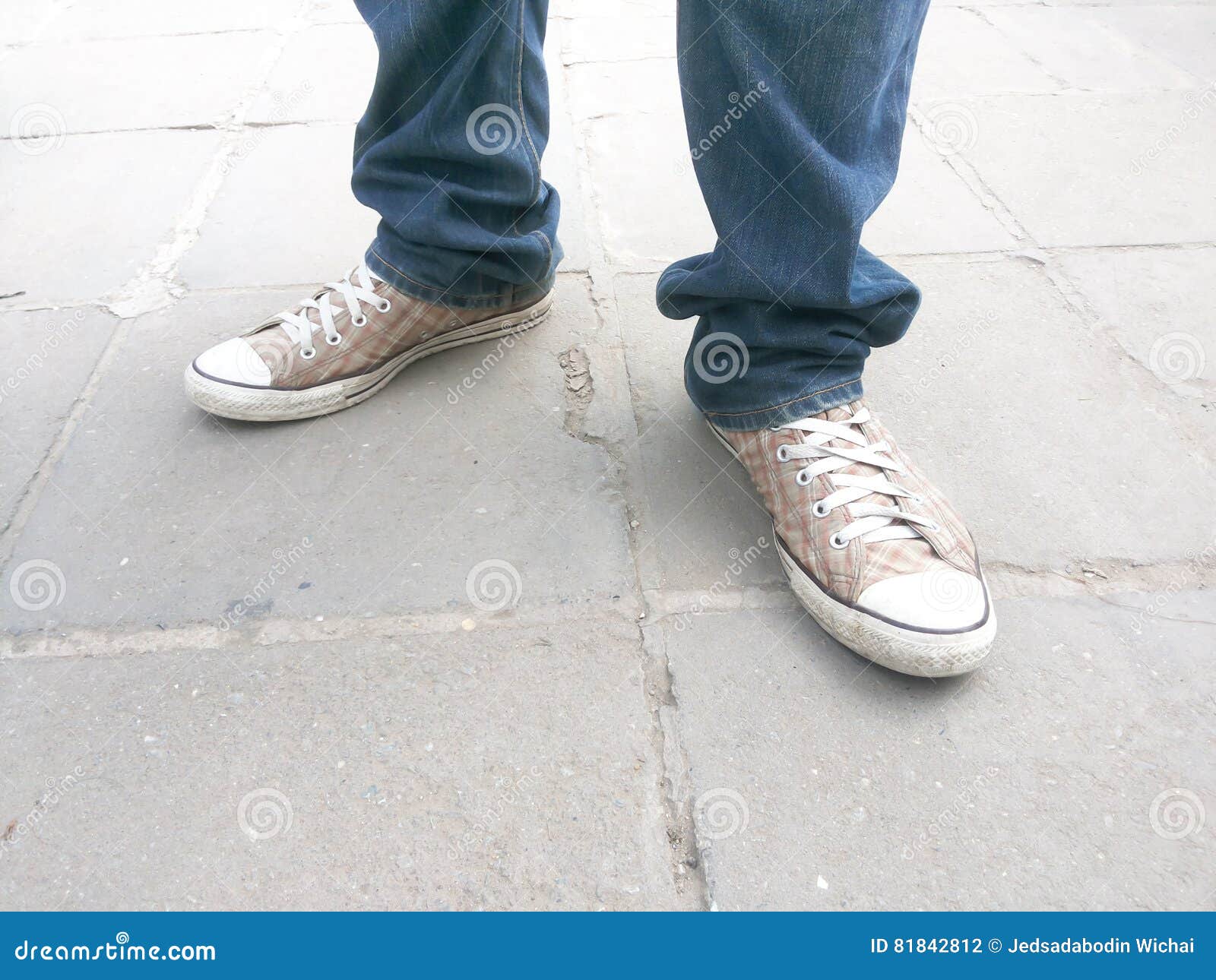 Men& X27;s Feet in Sneakers Standing Stock Photo - Image of floor, step ...