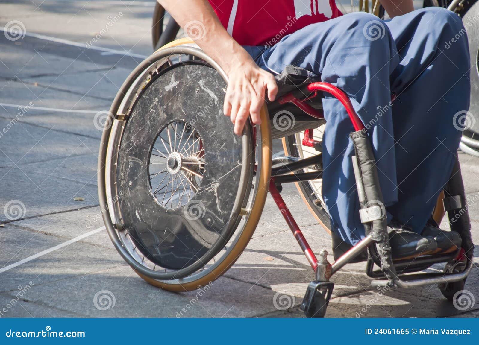 men's wheelchair basketball action